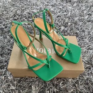 Green Sandals 🍀🌱💚